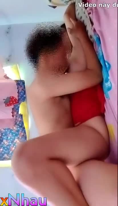 Đi họp phụ huynh cho con tranh thủ hẹn hò cô giáo